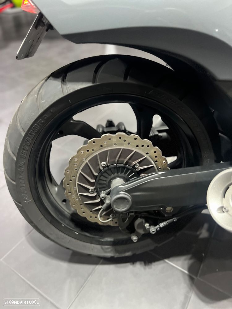 Yamaha Vmax 1700 - 15