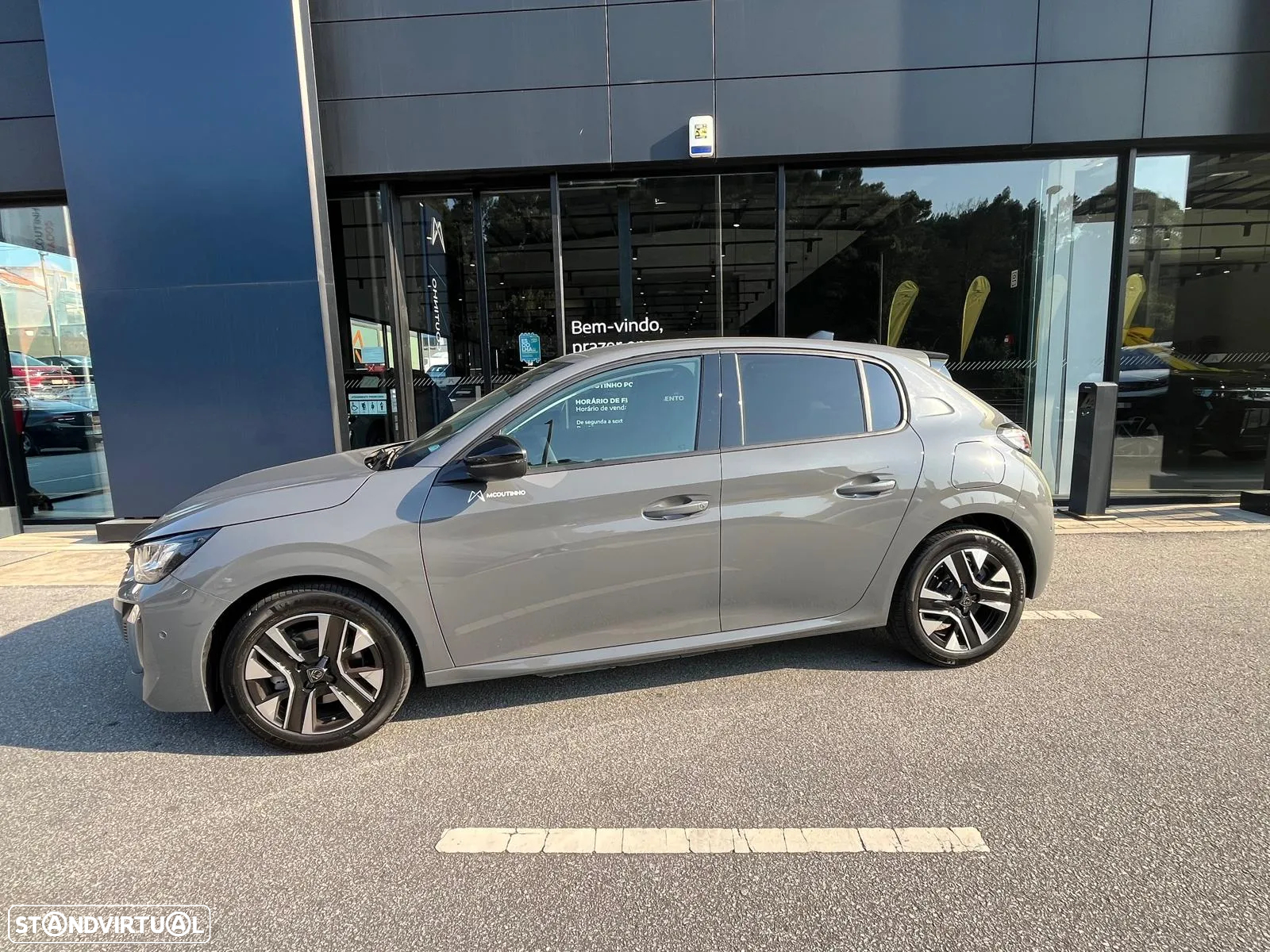 Peugeot 208 1.2 PureTech Allure - 4