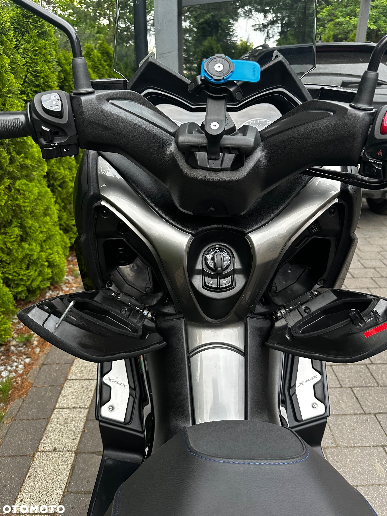 Yamaha X-max - 12