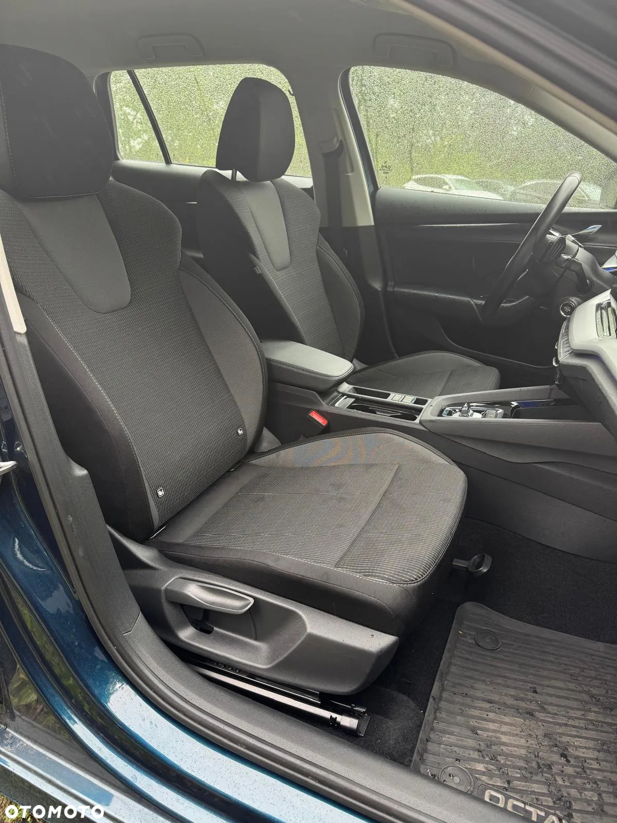 Skoda Octavia Combi 2.0 TDI DSG Ambition - 16