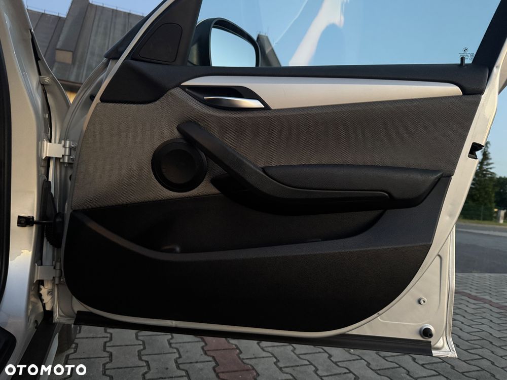 BMW X1 sDrive18i - 31