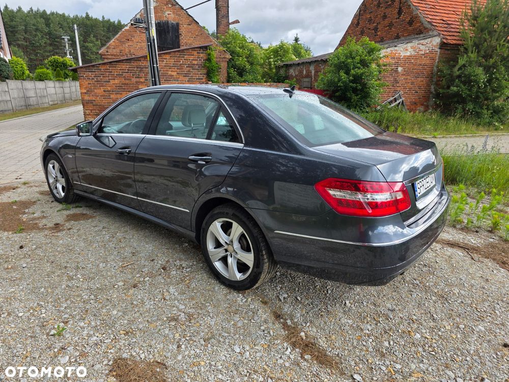 Mercedes-Benz Klasa E 350 CGI BlueEFFICIENCY - 4