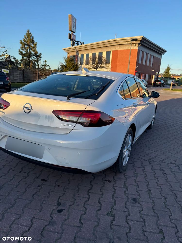 Opel Insignia 1.5 T Enjoy S&S - 8