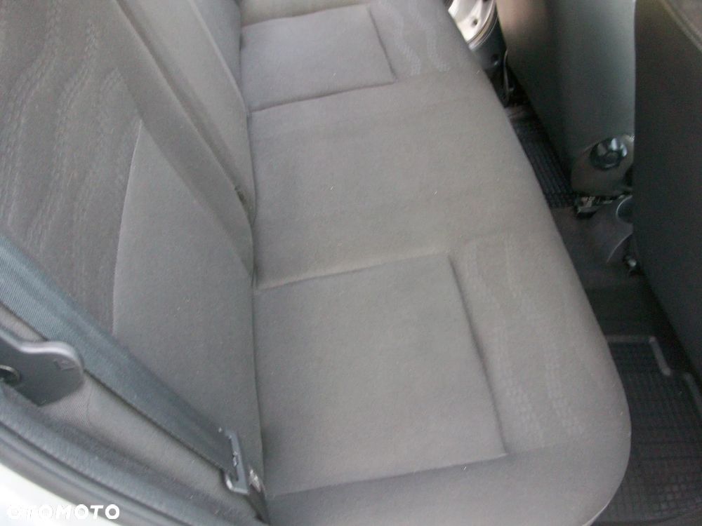 Dacia Sandero Stepway 1.6 - 10