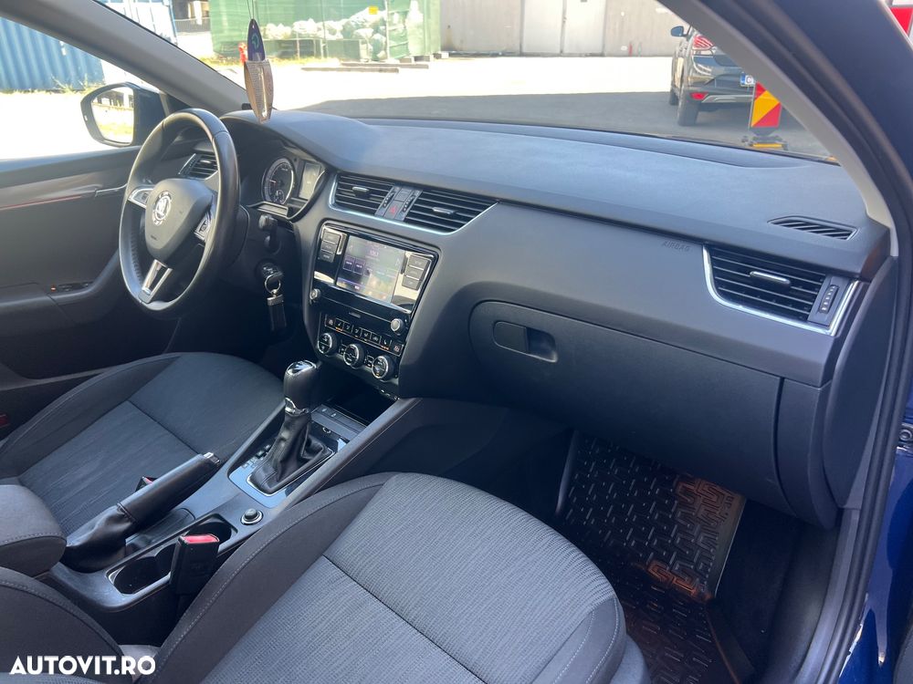 Skoda Octavia 1.6 TDI DSG Ambition - 6