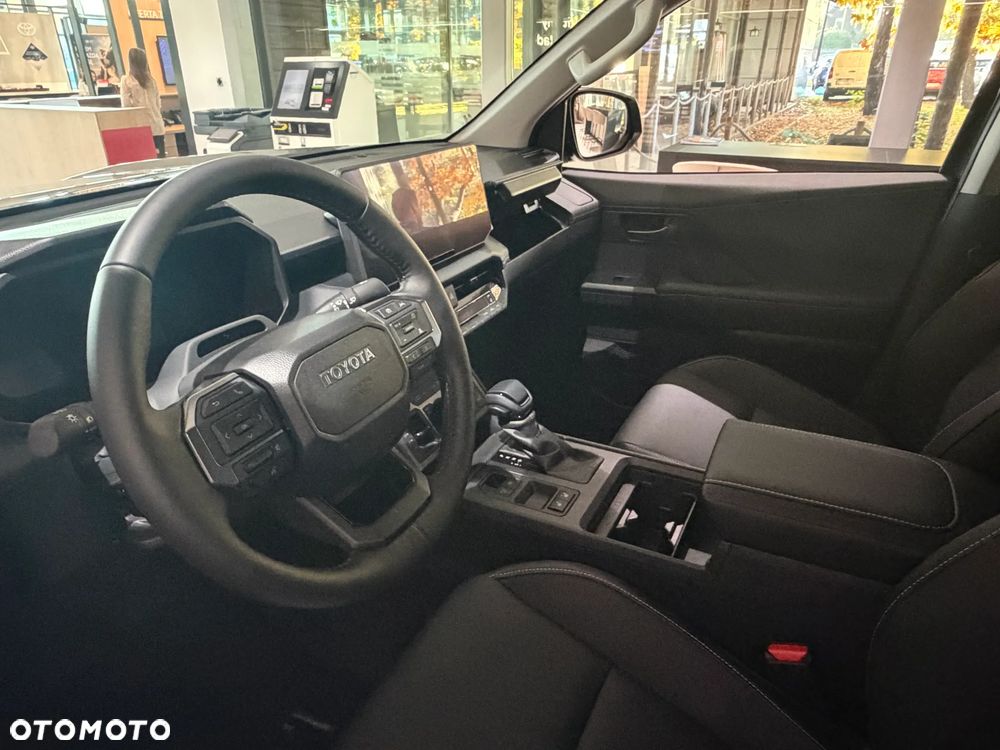 Toyota Hilux - 5