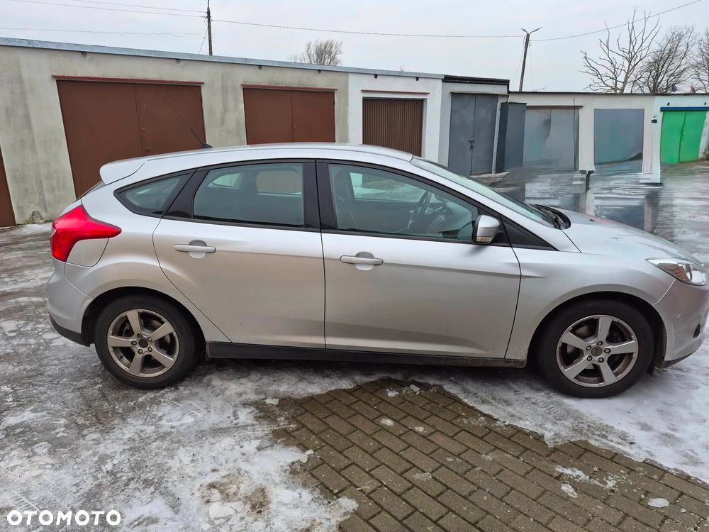 Ford Focus 1.0 EcoBoost 99g Trend - 4