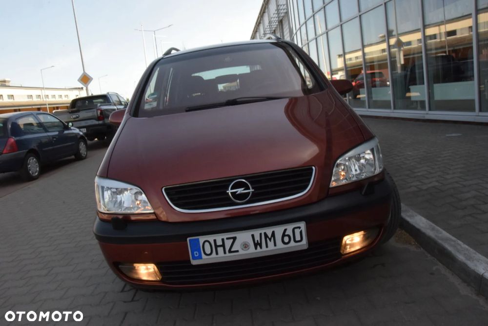 Opel Zafira 1.8 16V Elegance - 11