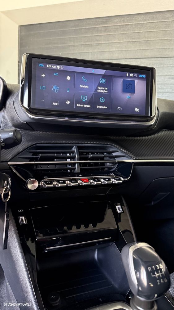 Peugeot 208 1.2 PureTech Allure - 6