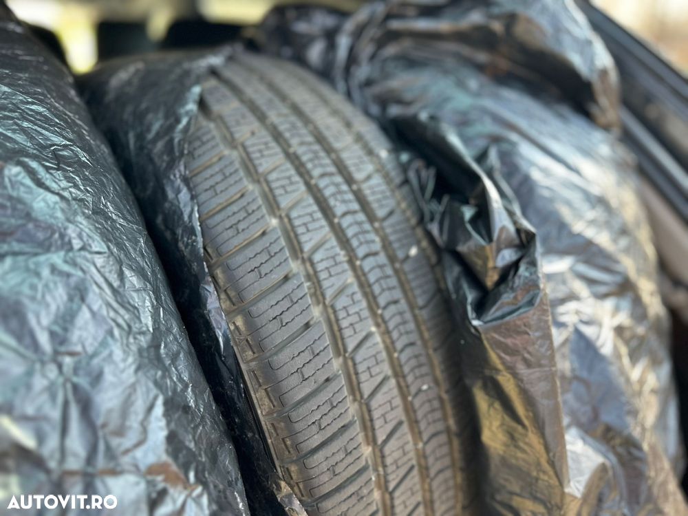 BMW Seria 3 318d Aut. - 32