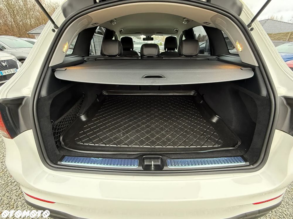 Mercedes-Benz GLC 200 d 4Matic 9G-TRONIC AMG Line - 35