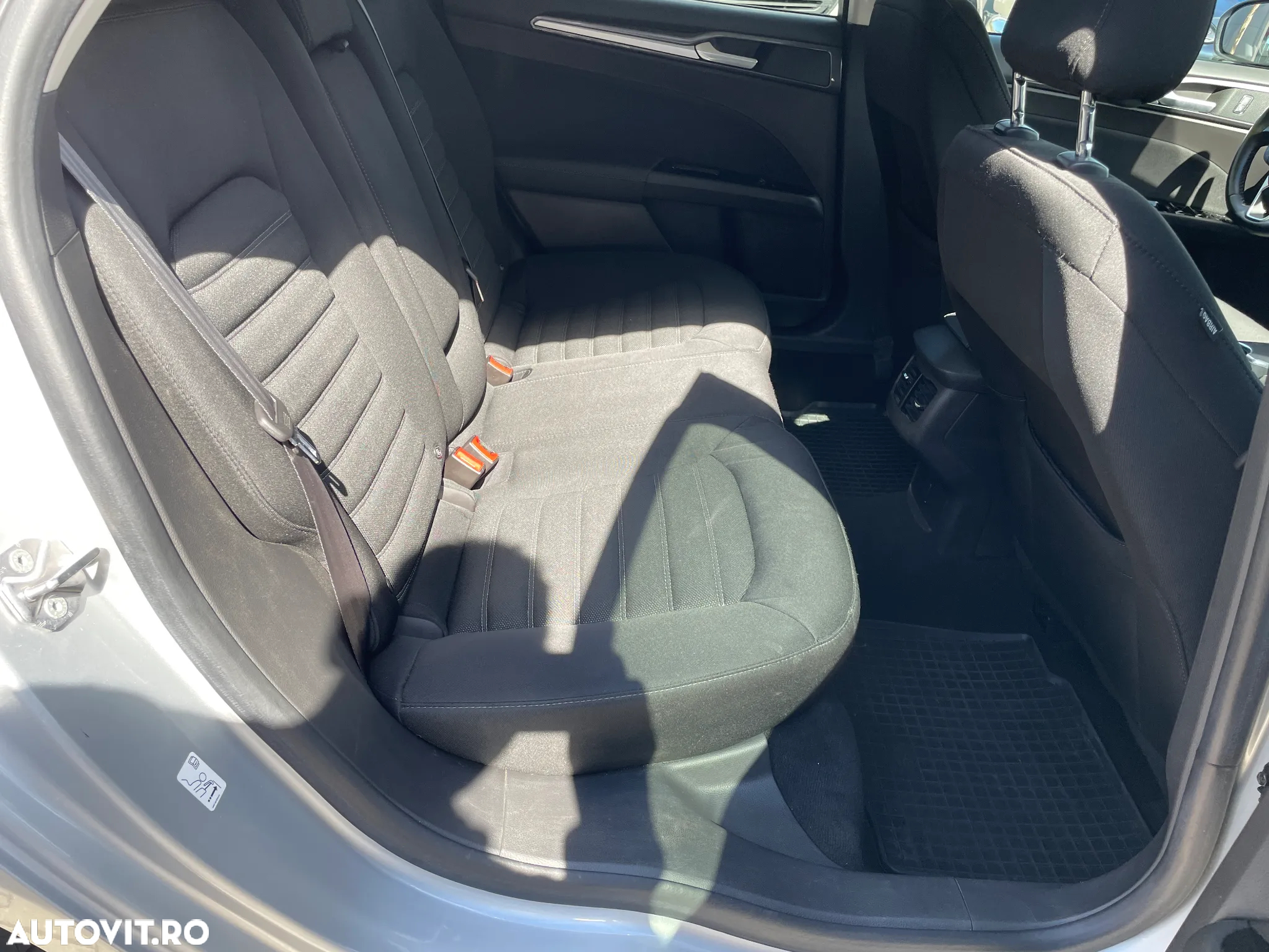 Ford Mondeo 2.0 TDCi Aut. Trend - 12