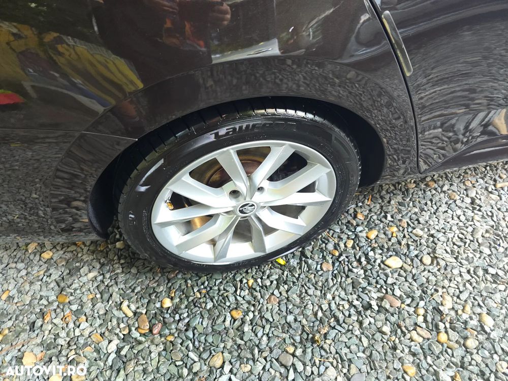 Skoda Superb 2.0 TDI DSG Ambition - 10