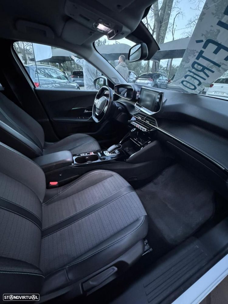 Peugeot e-2008 50 kWh Allure Pack - 16