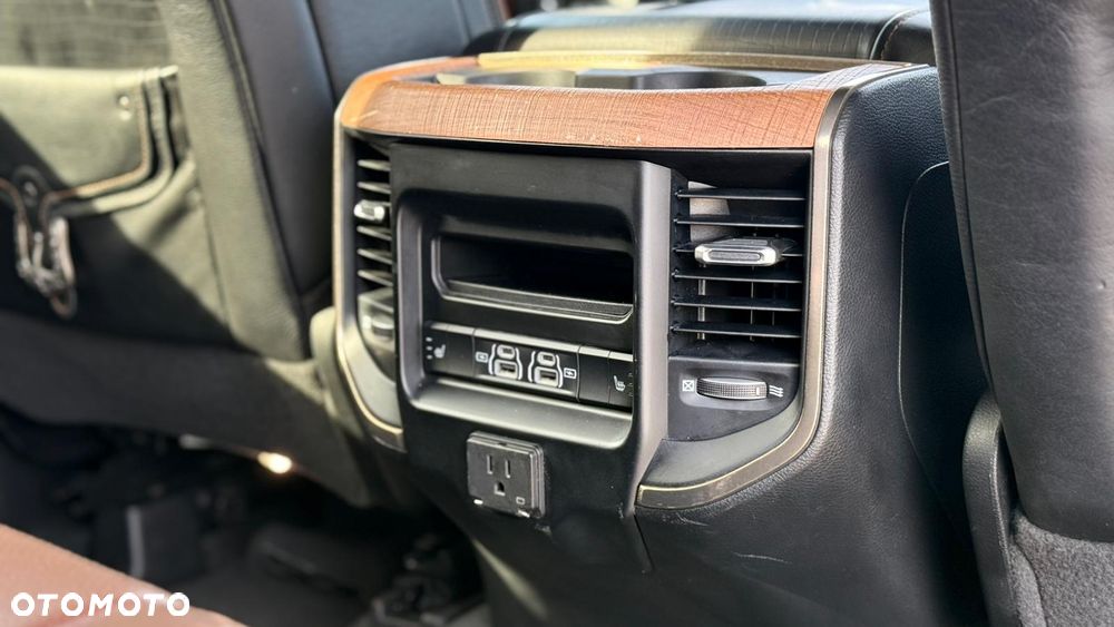 RAM 1500 Crew Cab Longbed Longhorn - 34