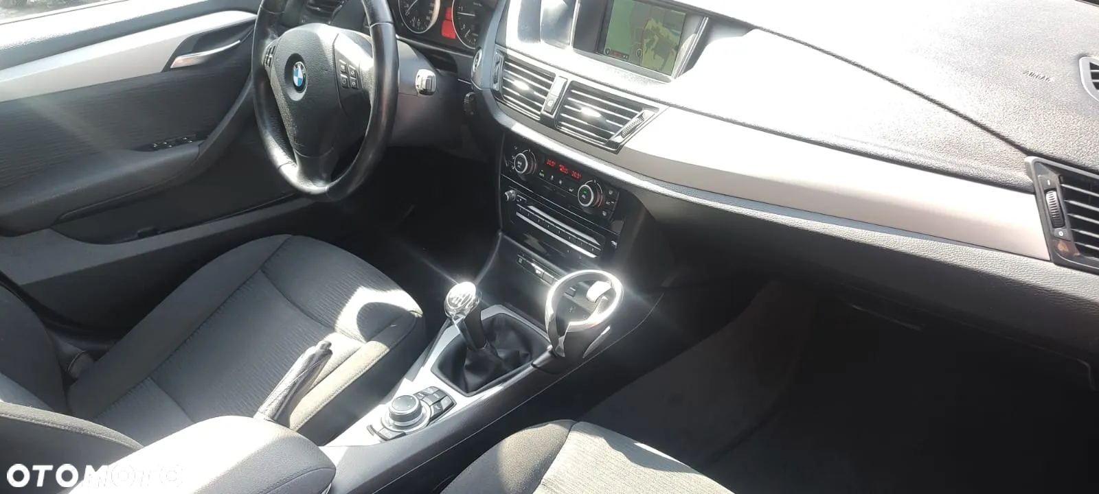 BMW X1 sDrive16d - 11
