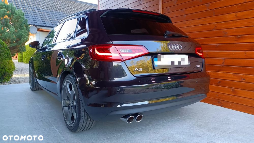 Audi A3 Sportback 2.0 TDI S line Sportpaket - 23