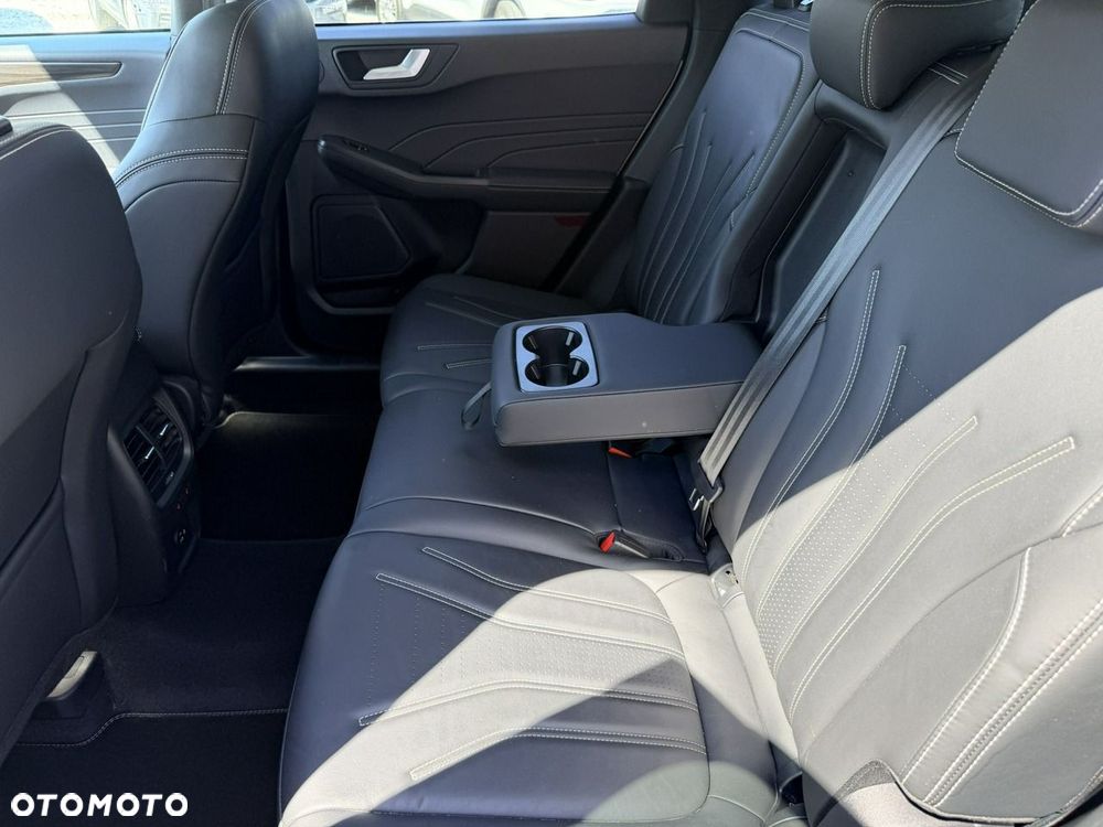 Ford Kuga 2.0 TDCi 4x2 Vignale - 34
