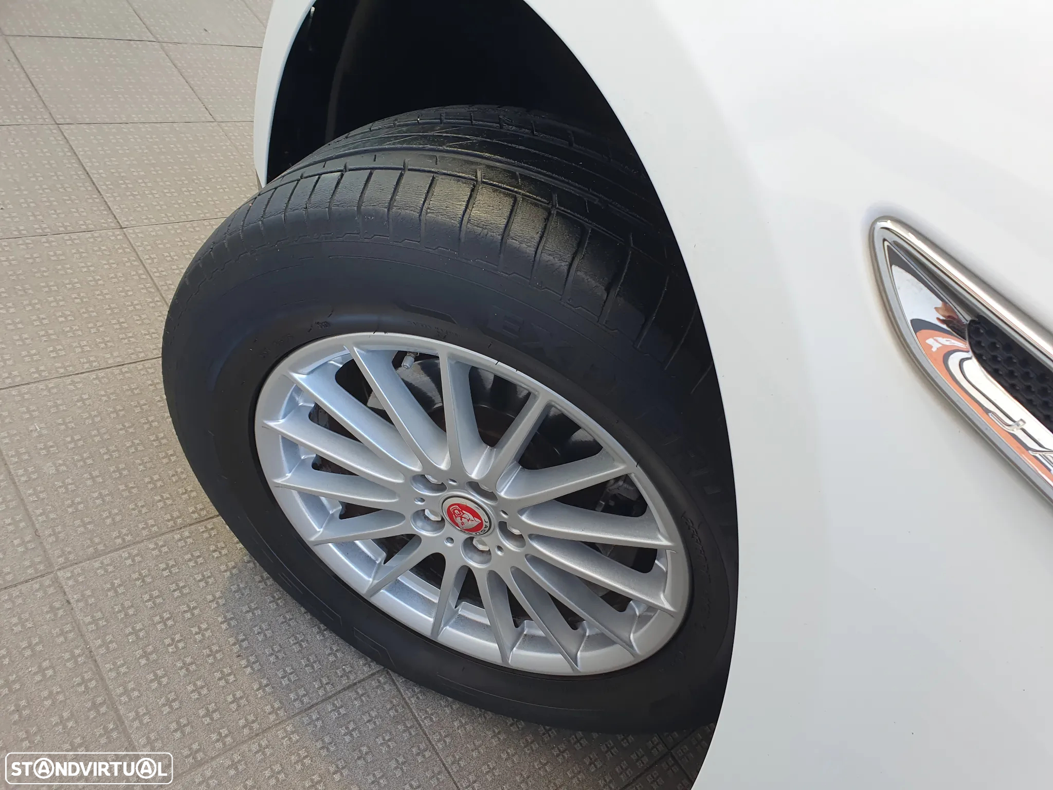 Jaguar F-Pace 20d AWD Aut. Prestige - 22