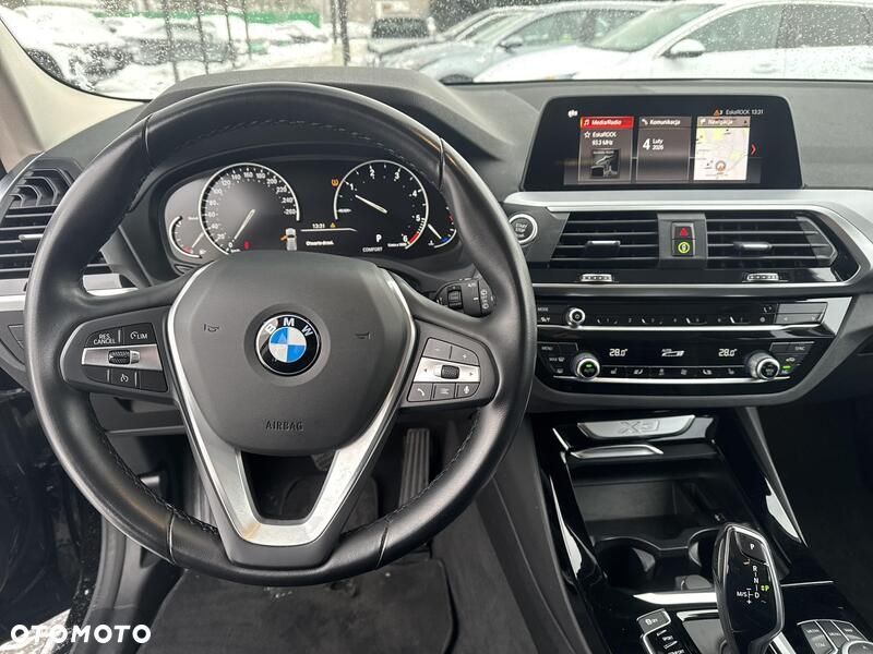 BMW X3 xDrive20d - 11
