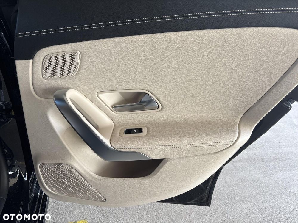 Mercedes-Benz CLA - 22