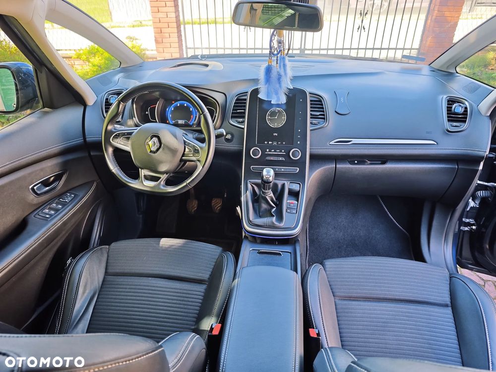 Renault Scenic - 8