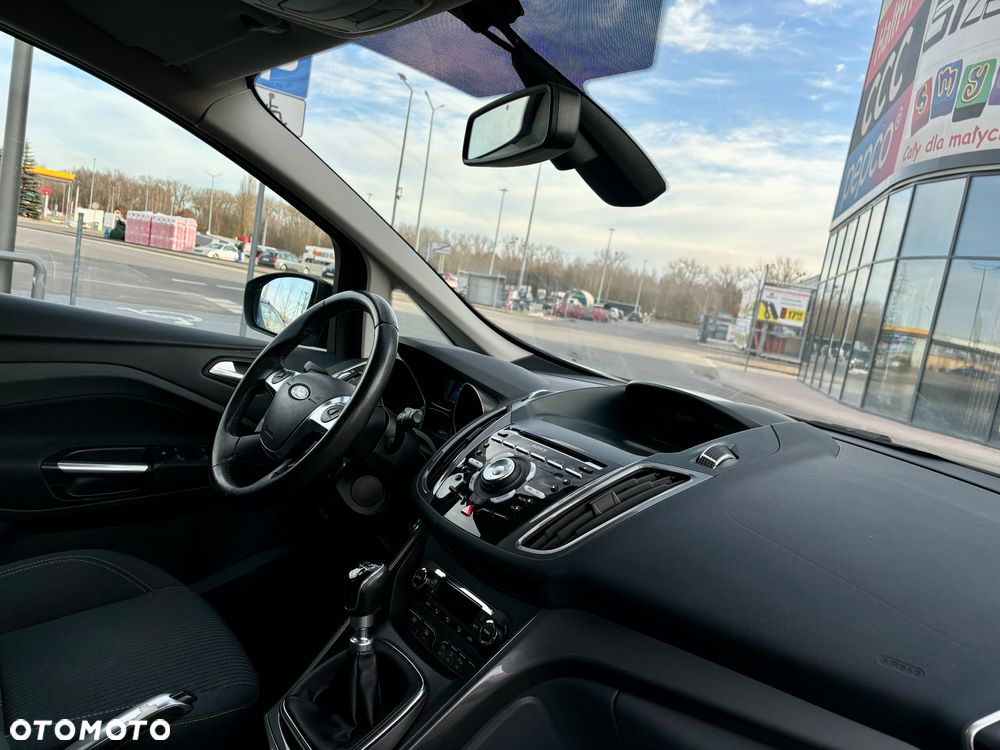 Ford C-MAX - 17