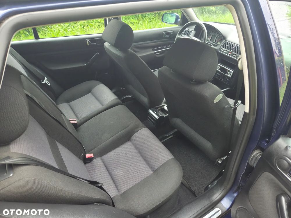 Volkswagen Golf - 10