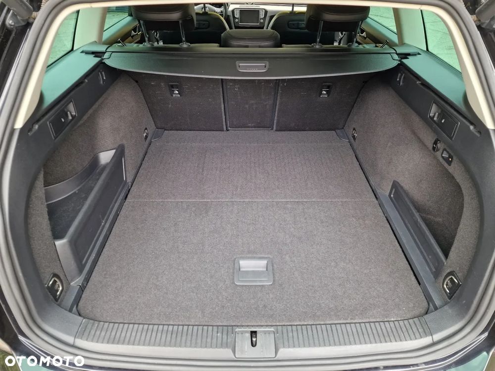 Volkswagen Passat Variant 2.0 TDI Bi-Turbo BMT 4Mot Highline DSG - 31