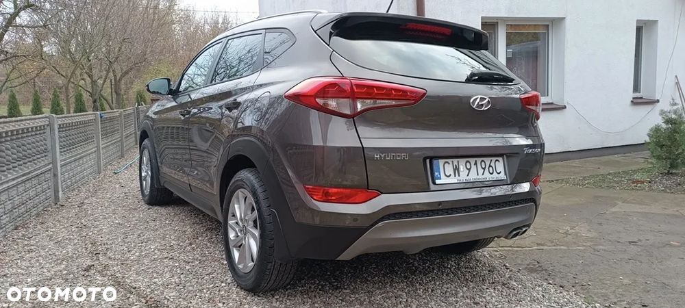 Hyundai Tucson 2.0 CRDI BlueDrive Comfort 2WD - 24