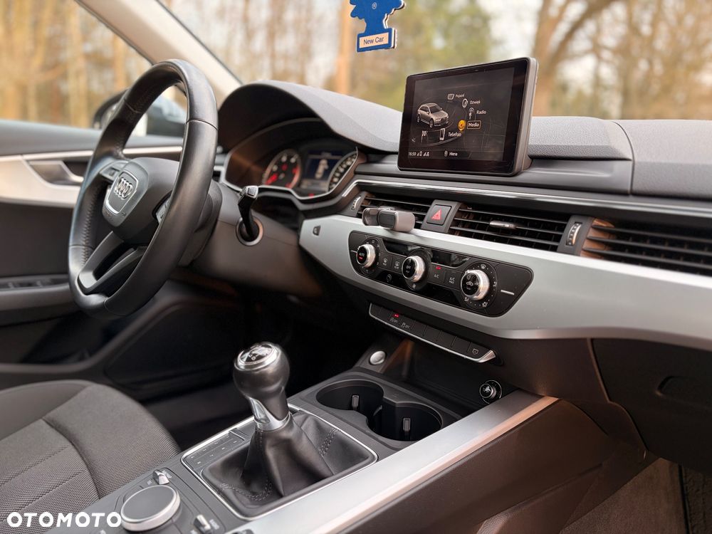 Audi A4 Avant 2.0 TDI - 14