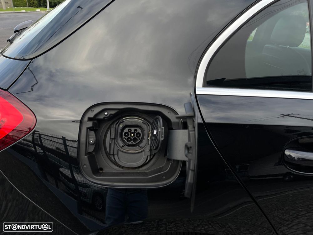 Mercedes-Benz A 250 e Progressive - 14