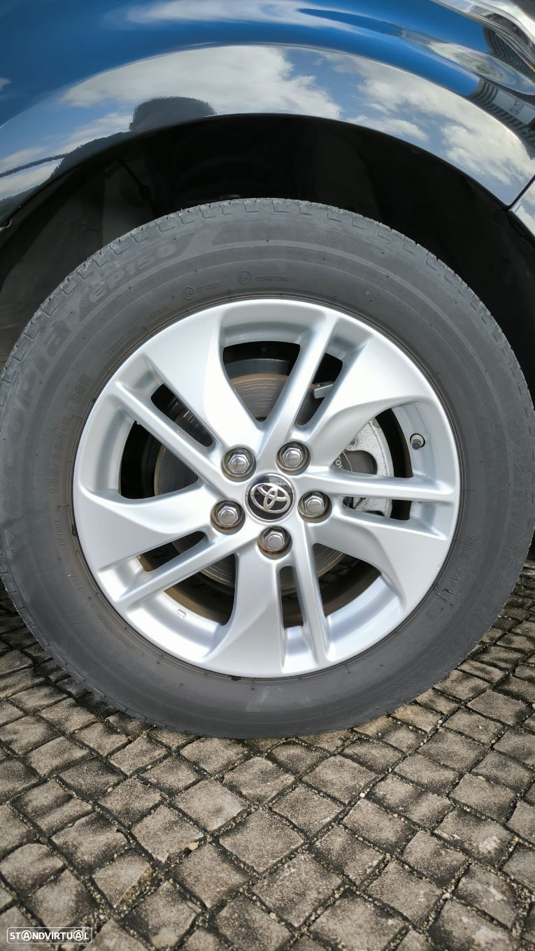 Toyota Yaris - 12