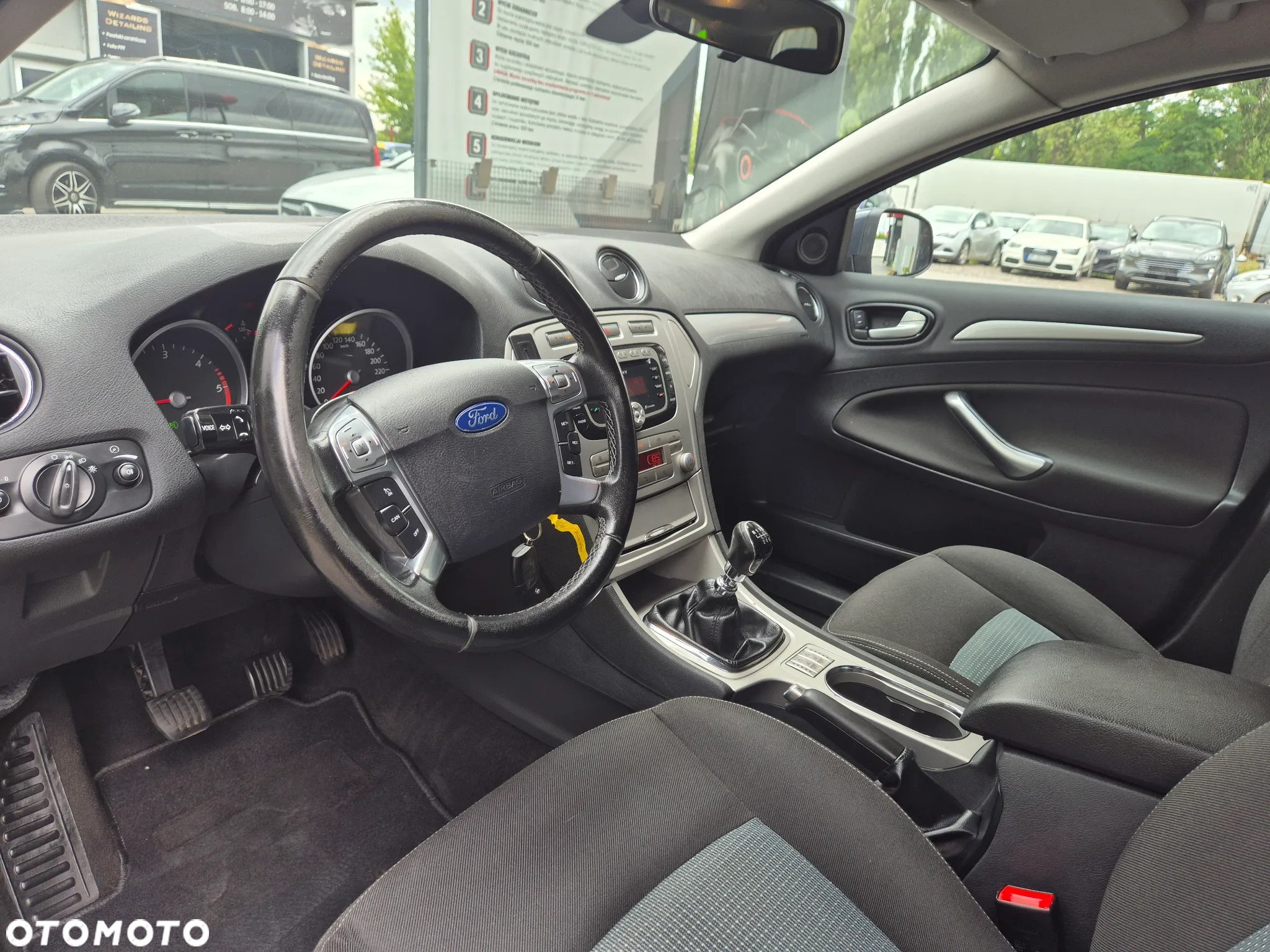 Ford Mondeo 2.0 TDCi Ambiente - 26