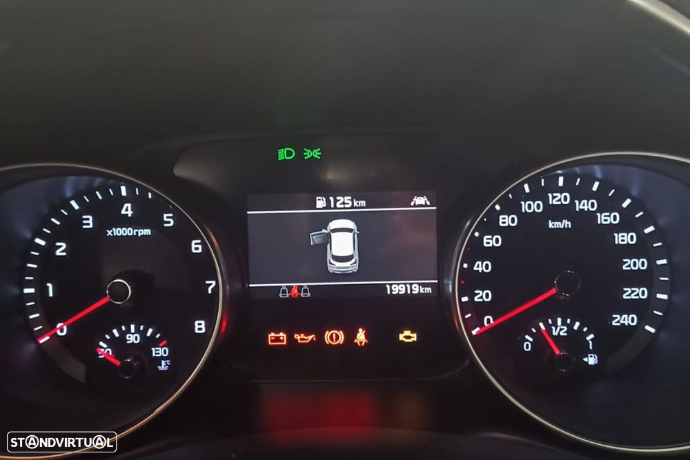 Kia XCeed 1.0 T-GDI Tech - 10