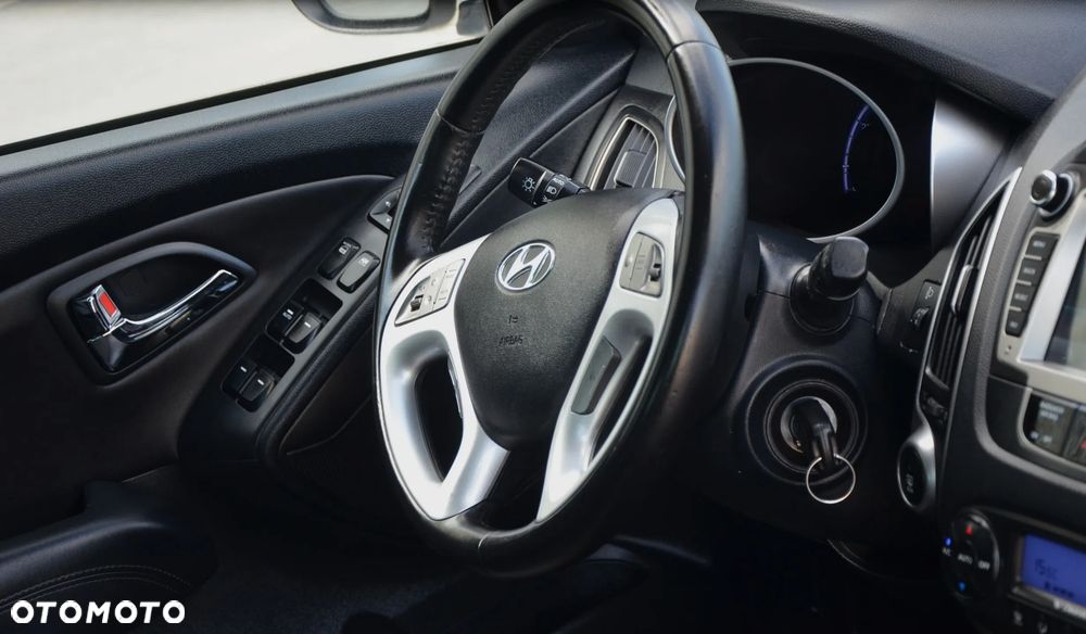Hyundai ix35 2.0 Premium 2WD - 23