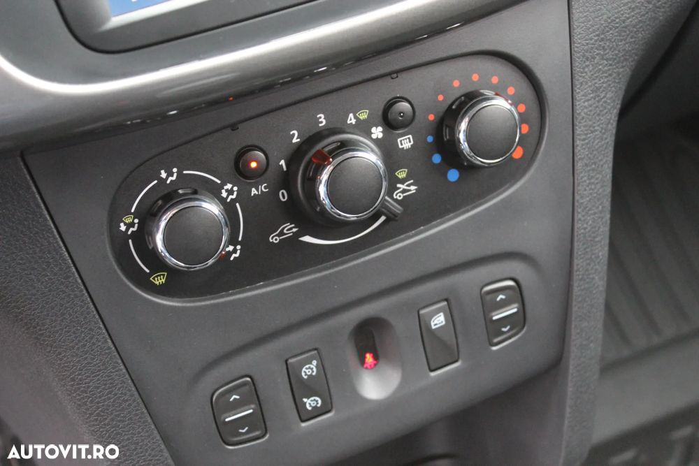 Dacia Logan MCV 0.9 TCe Laureate - 13