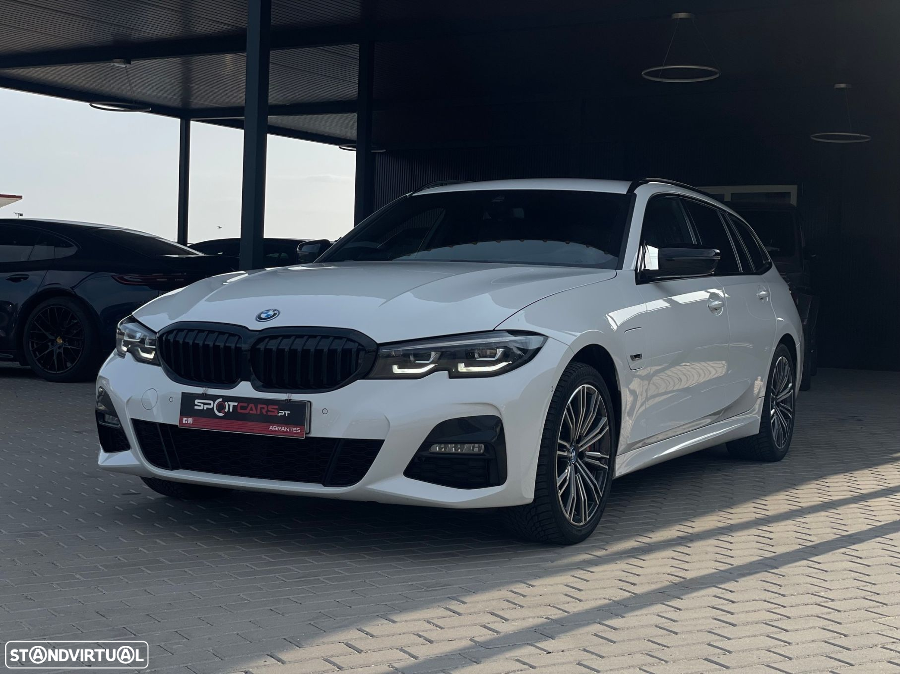 BMW 330 e Touring Pack Desportivo M Pro Auto - 3