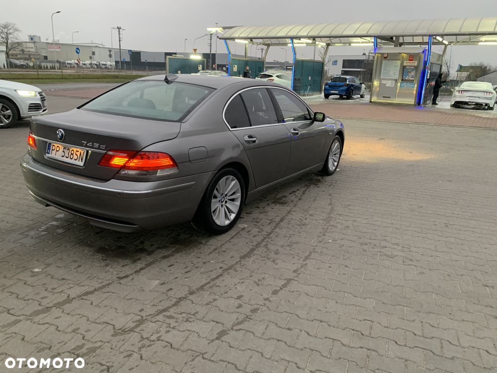 BMW Seria 7 745d - 3