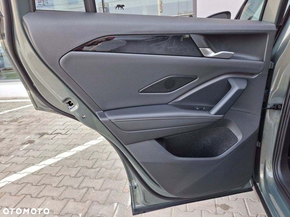 Volkswagen Tiguan - 16