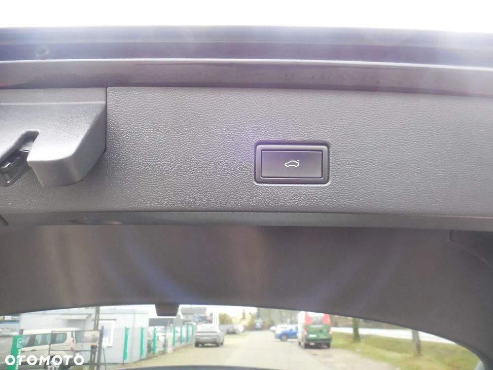 Volkswagen T-Roc 1.5 TSI GPF ACT United - 14