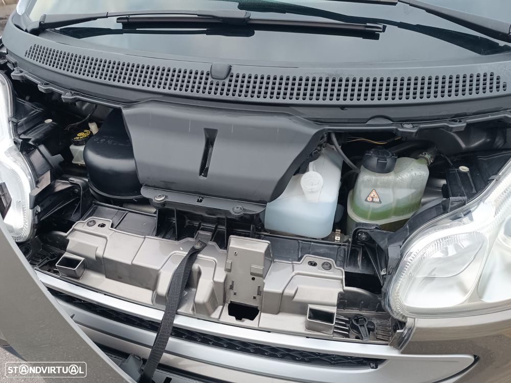 Smart ForTwo Coupé 0.8 cdi Passion 54 - 17