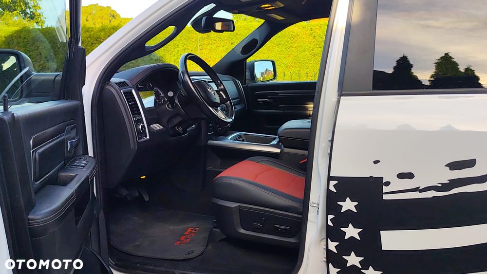 Dodge RAM 5.7 4x4 - 16