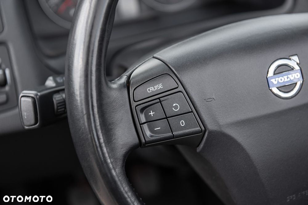 Volvo C70 2.4i Momentum - 16