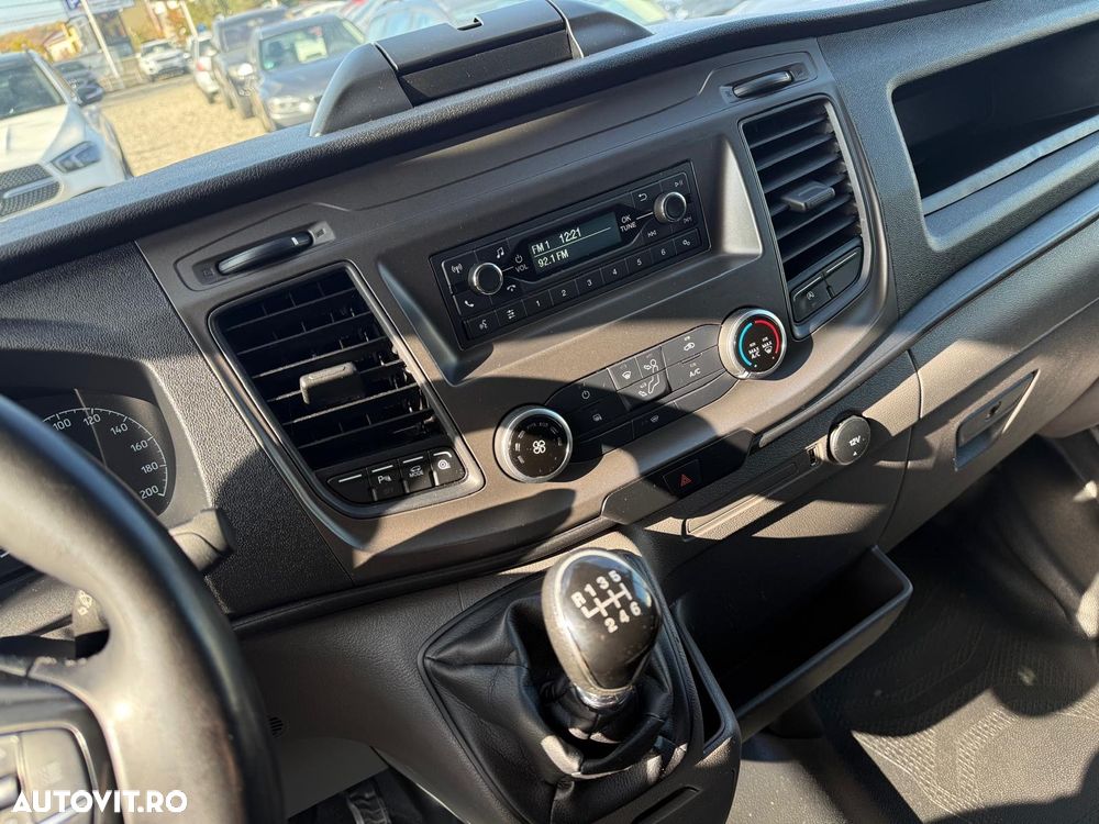Ford Transit - 13