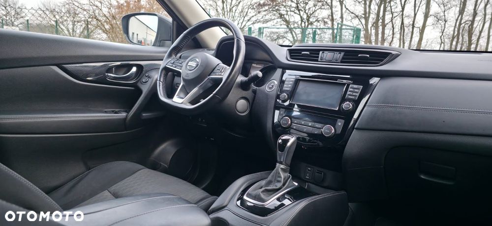 Nissan X-Trail 2.0 dCi ALL-MODE 4x4i Xtronic Acenta - 26