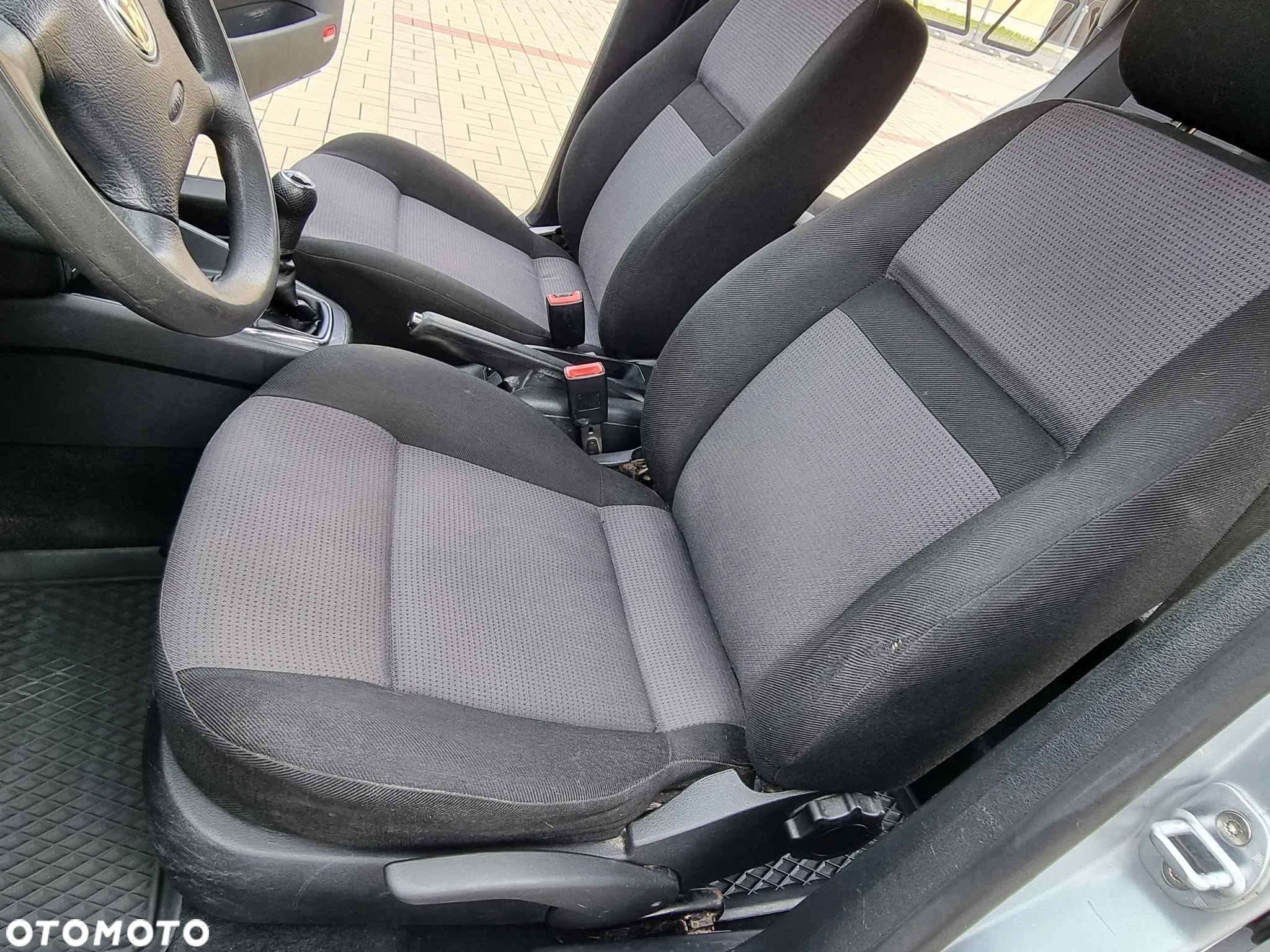 Volkswagen Golf IV 1.6 Basis - 29
