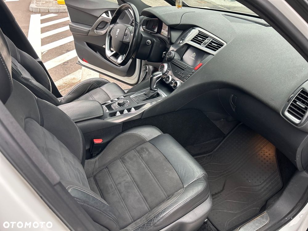 Citroën DS5 2.0 HDi SportChic - 23
