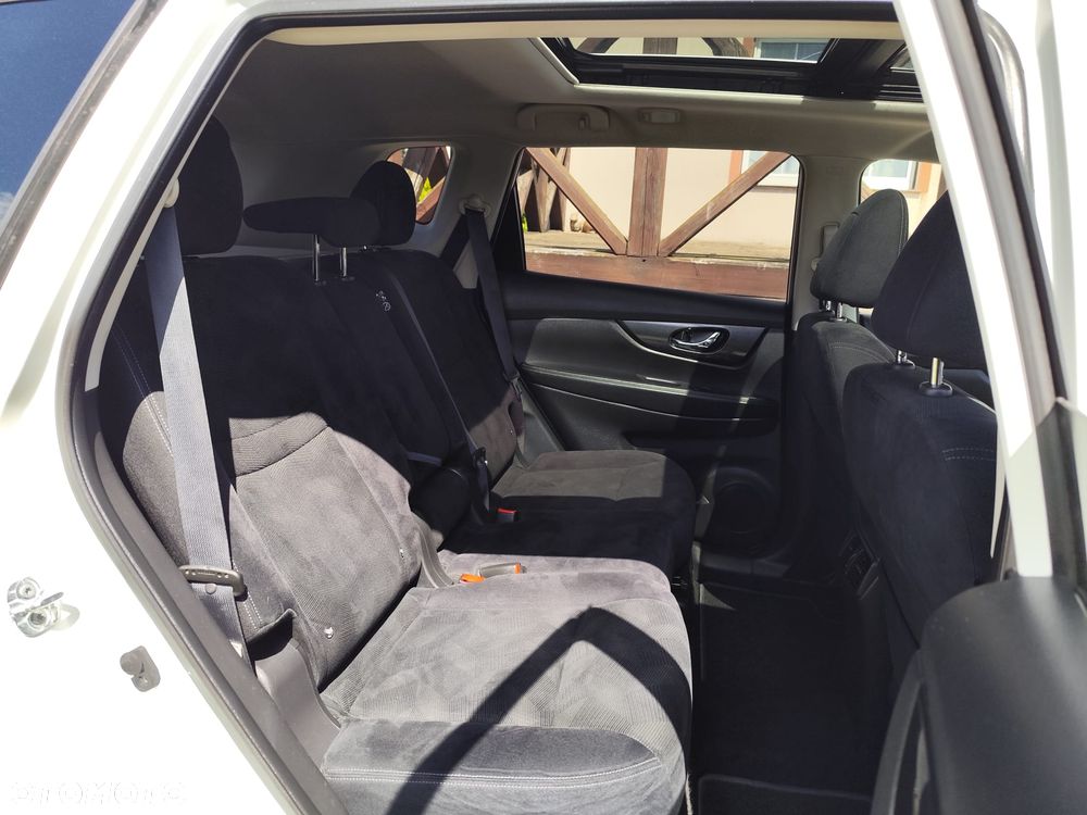 Nissan X-Trail 2.0 dCi Xtronic N-Vision - 13