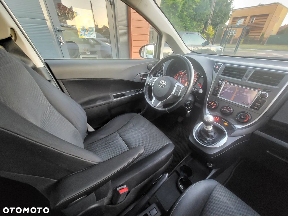 Toyota Verso S 1.33 Premium - 13